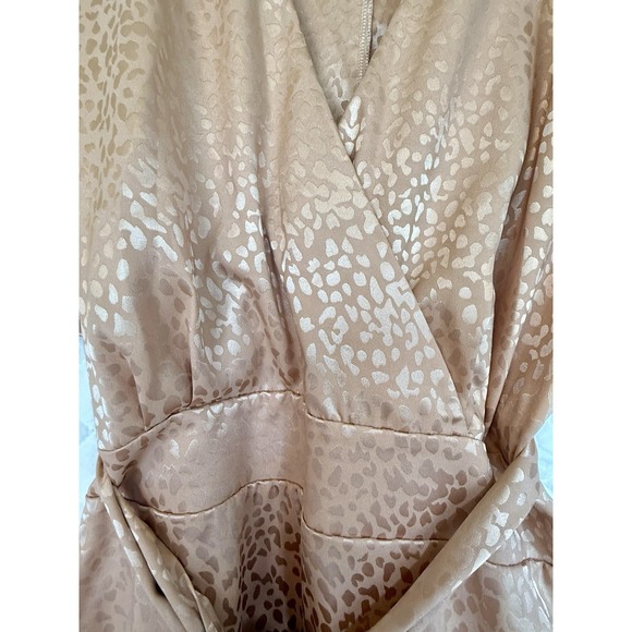 Silky Karen Millen Italian Jacquard Faux Wrap Luxe Mini Dress Pink Leopard Sz 2 - Picture 3 of 16